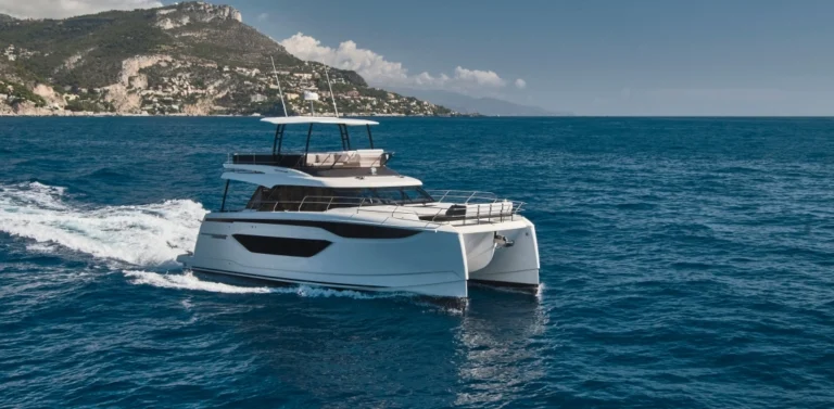 gamme m-line prestige yachts